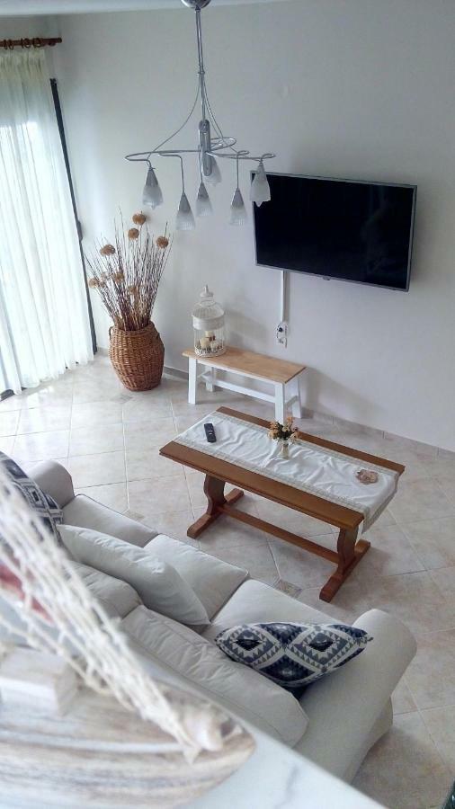 Cute Maisonette No2 On Coastal Sidewalk Никити Экстерьер фото