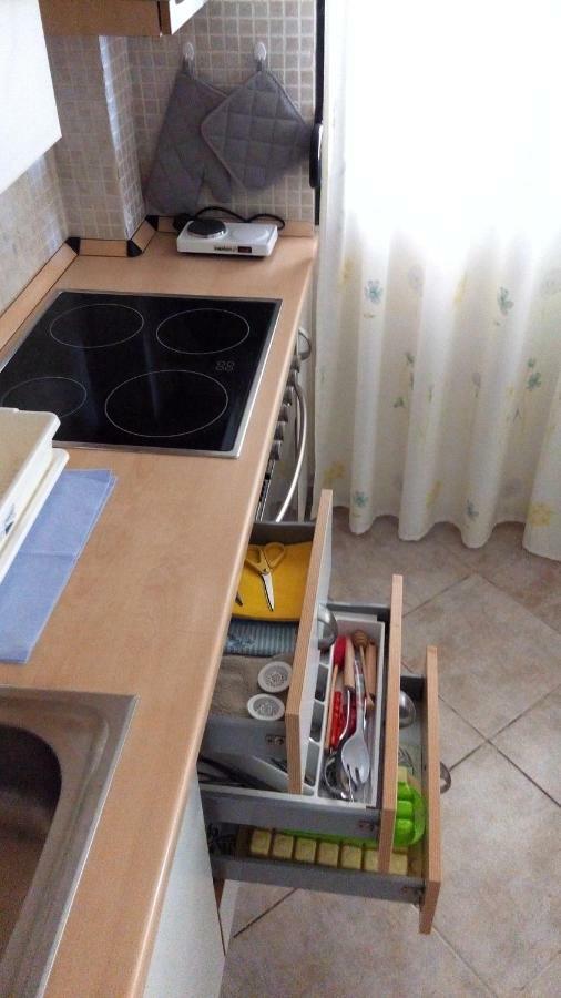 Cute Maisonette No2 On Coastal Sidewalk Никити Экстерьер фото